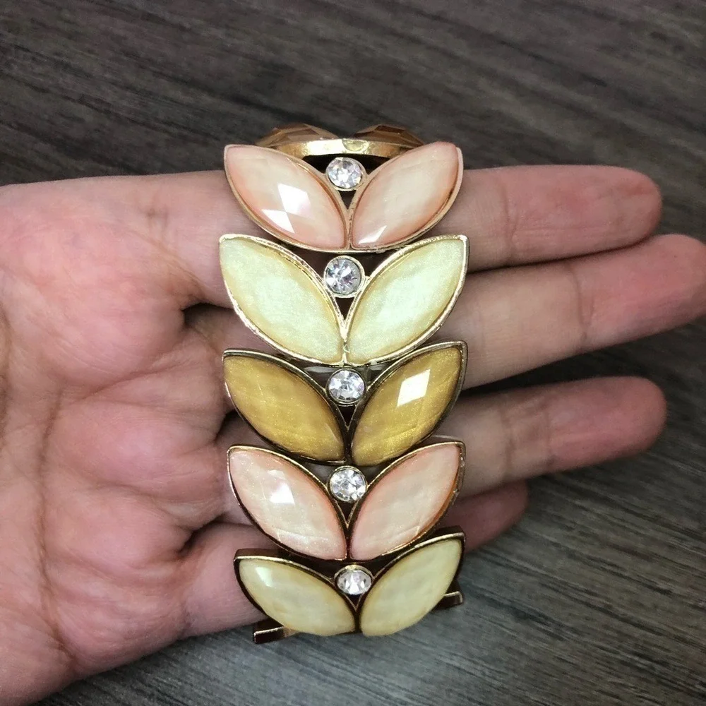 N/A gold tone